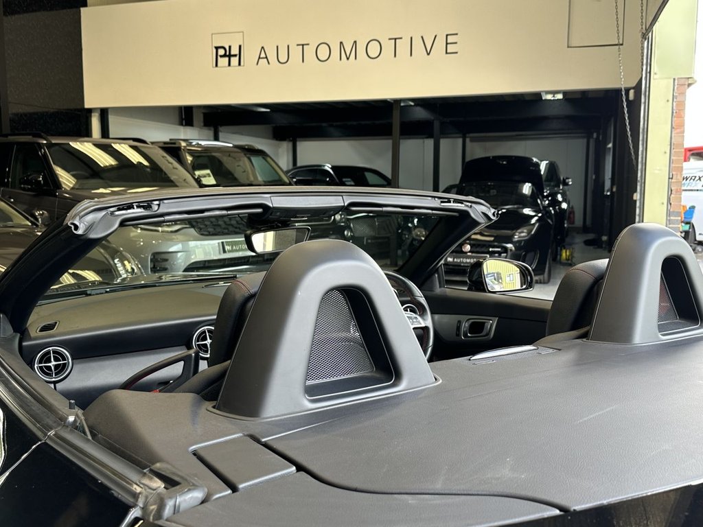 USED 2014 64 MERCEDES-BENZ SLK 1.8 SLK200 AMG Sport Convertible 2dr Petrol G-Tronic+ Euro 5 (s/s) (184 ps) AIRSCARF|HTD SEAT|1 YEAR WARRANTY