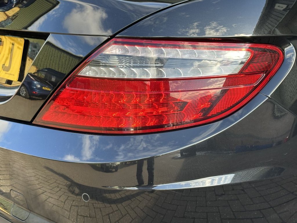 USED 2014 64 MERCEDES-BENZ SLK 1.8 SLK200 AMG Sport Convertible 2dr Petrol G-Tronic+ Euro 5 (s/s) (184 ps) AIRSCARF|HTD SEAT|1 YEAR WARRANTY