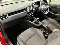 USED 2022 71 RENAULT CLIO 1.0 TCe Iconic Hatchback 5dr Petrol Manual Euro 6 (s/s) (90 ps) 