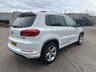 USED 2015 15 VOLKSWAGEN TIGUAN 2.0 TDI BlueMotion Tech R-Line SUV 5dr Diesel DSG 4WD Euro 5 (s/s) (Nav) (177 ps) 12 MONTHS NATIONAL WARRANTY! 2 KEYS