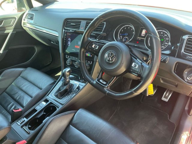 View our VOLKSWAGEN GOLF