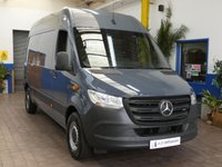 USED 2021 21 MERCEDES-BENZ eSprinter 55kWh Progressive Panel Van 5dr Electric Auto FWD L2 H2 20kW Charger (115 ps) AIR CON BLUETOOTH HEATED DRIVERS SEAT REAR VIEW CAMERA PARKING SENSORS 1 OWNER SERVICE HISTORY WARRANTY