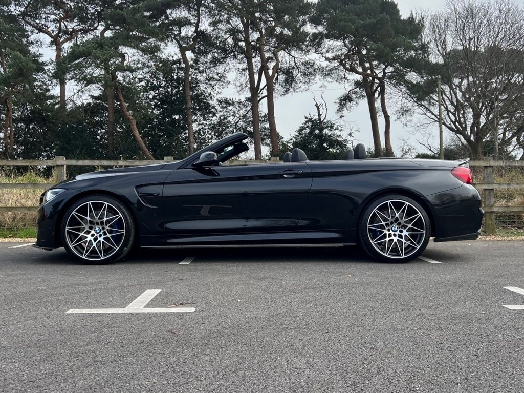 USED 2019 69 BMW M4 Competition 3.0 BiTurbo GPF // Convertible 2dr // Petrol DCT Euro 6 (s/s) (450 ps) 