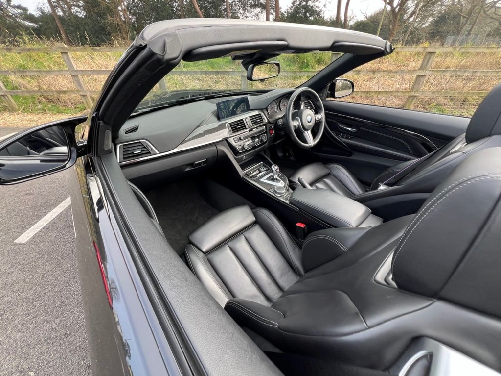 USED 2019 69 BMW M4 Competition 3.0 BiTurbo GPF // Convertible 2dr // Petrol DCT Euro 6 (s/s) (450 ps) 