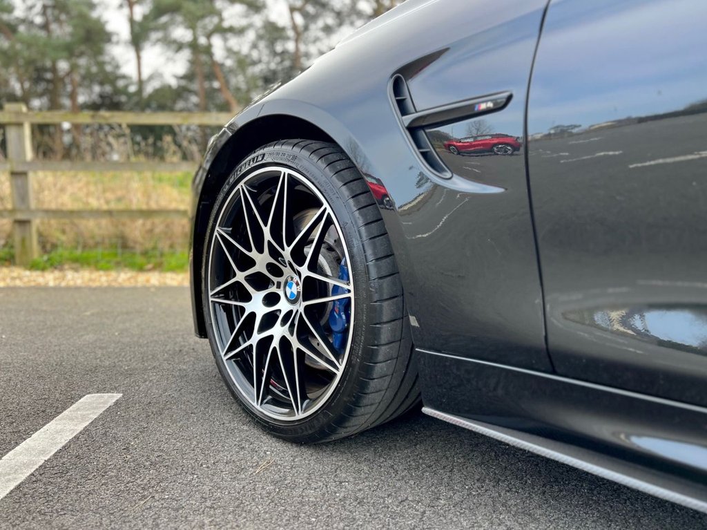 USED 2019 69 BMW M4 Competition 3.0 BiTurbo GPF // Convertible 2dr // Petrol DCT Euro 6 (s/s) (450 ps) 
