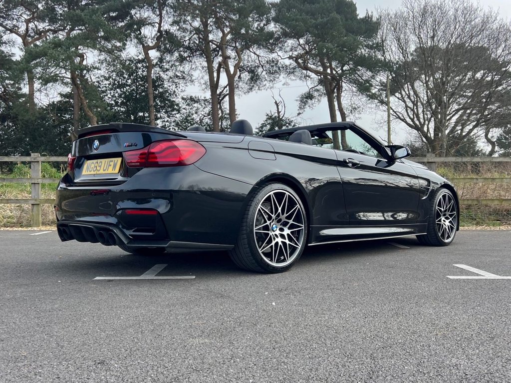 USED 2019 69 BMW M4 Competition 3.0 BiTurbo GPF // Convertible 2dr // Petrol DCT Euro 6 (s/s) (450 ps) 