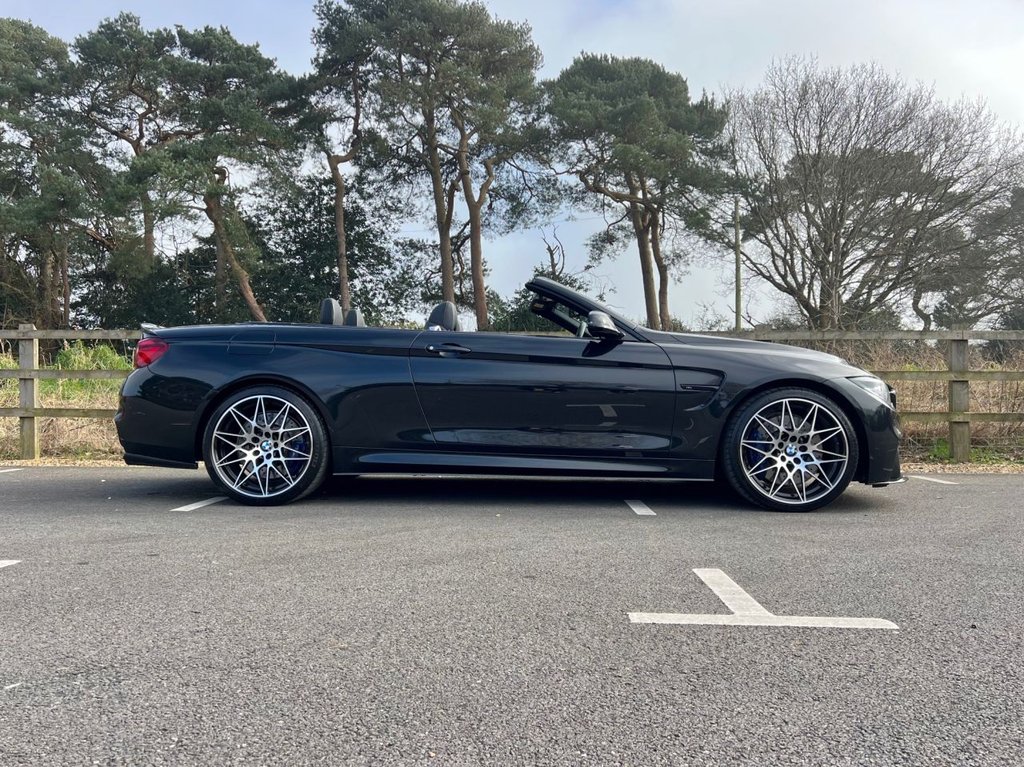 USED 2019 69 BMW M4 Competition 3.0 BiTurbo GPF // Convertible 2dr // Petrol DCT Euro 6 (s/s) (450 ps) 