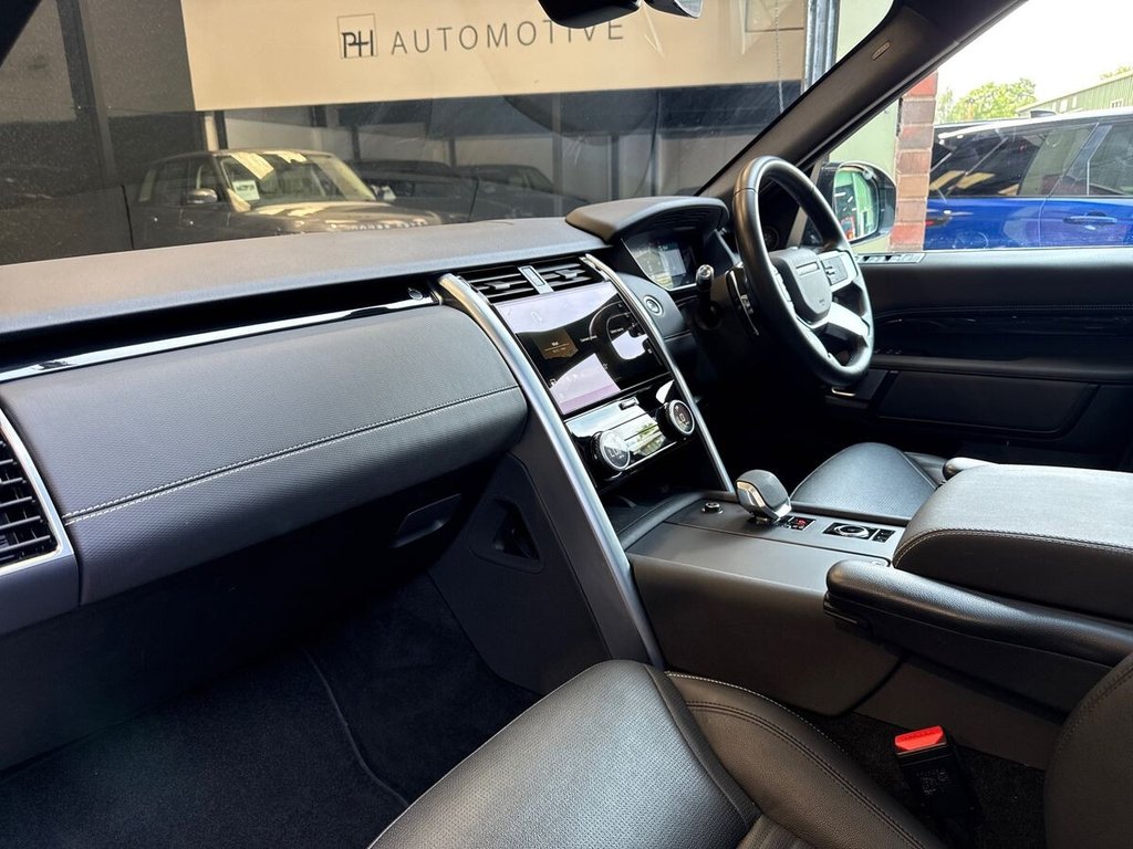 USED 2021 21 LAND ROVER DISCOVERY 3.0 D300 MHEV R-Dynamic SE SUV 5dr Diesel Auto 4WD Euro 6 (s/s) (300 ps) 1 OWNER | LAND ROVER HISTORY