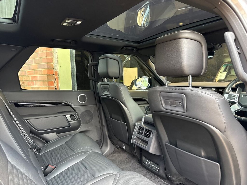 USED 2021 21 LAND ROVER DISCOVERY 3.0 D300 MHEV R-Dynamic SE SUV 5dr Diesel Auto 4WD Euro 6 (s/s) (300 ps) 1 OWNER | LAND ROVER HISTORY