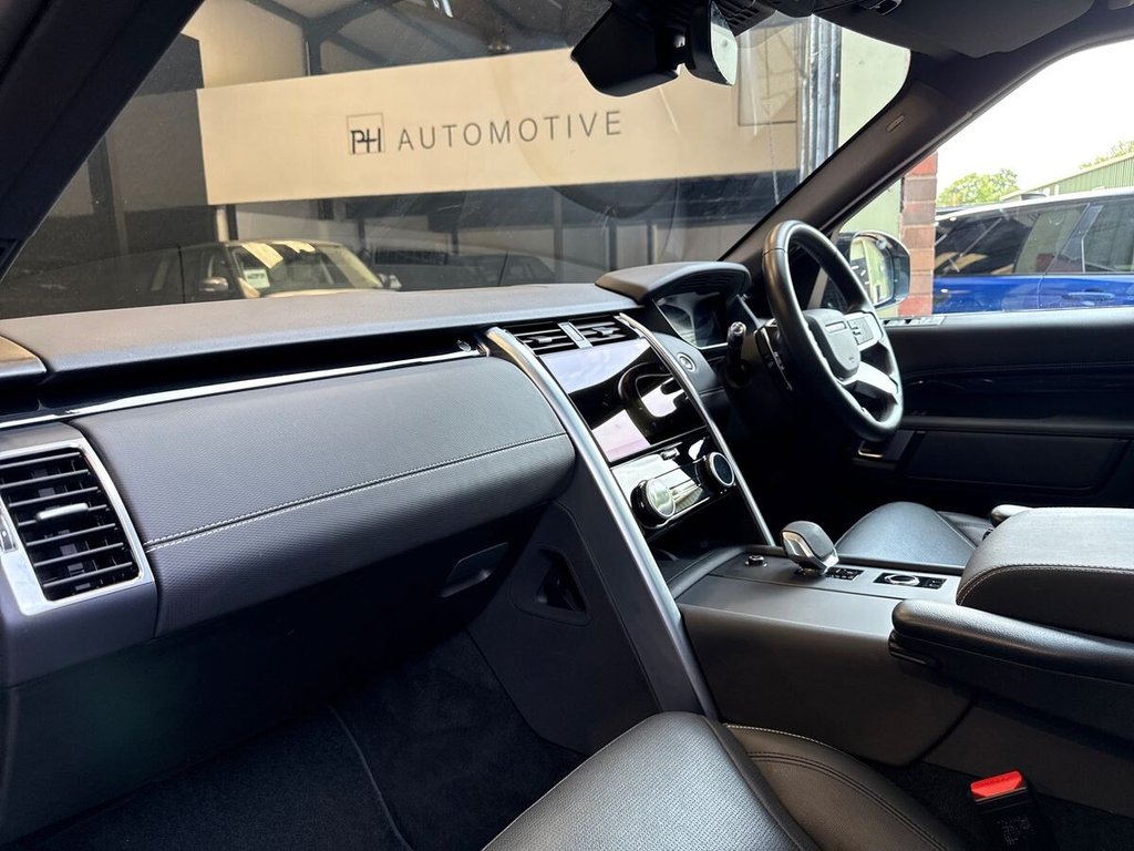 USED 2021 21 LAND ROVER DISCOVERY 3.0 D300 MHEV R-Dynamic SE SUV 5dr Diesel Auto 4WD Euro 6 (s/s) (300 ps) 1 OWNER | LAND ROVER HISTORY