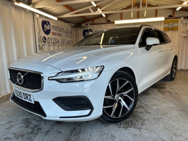 2020 20 VOLVO V60 2.0 T4 Momentum Plus Estate 5dr Petrol Auto Euro 6 (s/s) (190 ps)+1 FORMER KEEPER+2KEYS+FSH+FULL LEATHER SEATS+PRIVACY+MEDIA+APPS 2 KEYS+1 FORMER KEEPER+FSH+NAV+FULL LEATHER SEATS+BLUETOOTH+MEDIA+PRIVACY+APPS+ALLOYS+CLIMATE+CRUISE+HEATED FRONT SEATS+PARKING SENSORS+HPI CLEAR