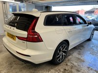 USED 2020 20 VOLVO V60 2.0 T4 Momentum Plus Estate 5dr Petrol Auto Euro 6 (s/s) (190 ps)+1 FORMER KEEPER+2KEYS+FSH+FULL LEATHER SEATS+PRIVACY+MEDIA+APPS 2 KEYS+1 FORMER KEEPER+FSH+NAV+FULL LEATHER SEATS+BLUETOOTH+MEDIA+PRIVACY+APPS+ALLOYS+CLIMATE+CRUISE+HEATED FRONT SEATS+PARKING SENSORS+HPI CLEAR