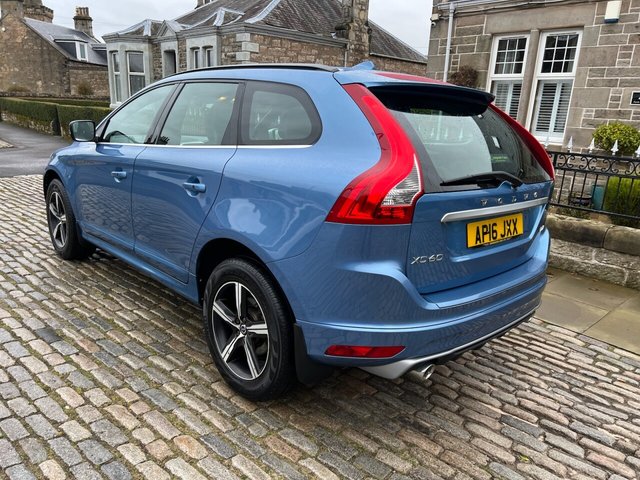 2016 VOLVO XC60 - Photo 9