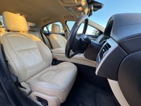 USED 2015 15 JAGUAR XF 2.2d Luxury Saloon 4dr Diesel Auto Euro 5 (s/s) (200 ps) 