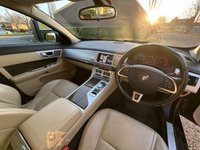USED 2015 15 JAGUAR XF 2.2d Luxury Saloon 4dr Diesel Auto Euro 5 (s/s) (200 ps) 
