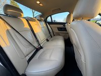 USED 2015 15 JAGUAR XF 2.2d Luxury Saloon 4dr Diesel Auto Euro 5 (s/s) (200 ps) 
