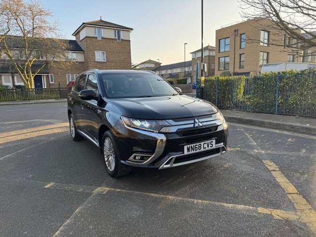 View our Mitsubishi Outlander 2.4h TwinMotor 13.8kWh 4h SUV 5dr Petrol Plug-in Hybrid CVT 4WD Euro 6 (s/s) (209 ps)