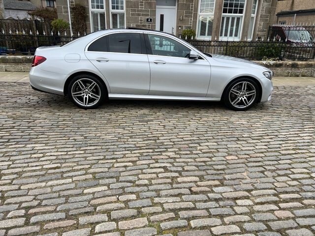 2018 Mercedes-Benz E CLASS - Photo 4