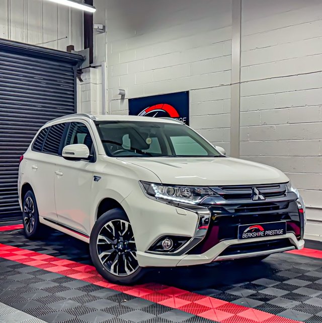 2016 16 Mitsubishi Outlander 2.0h 12kWh GX3h+ SUV 5dr Petrol Plug-in Hybrid CVT 4WD Euro 6 (s/s) (200 ps)
