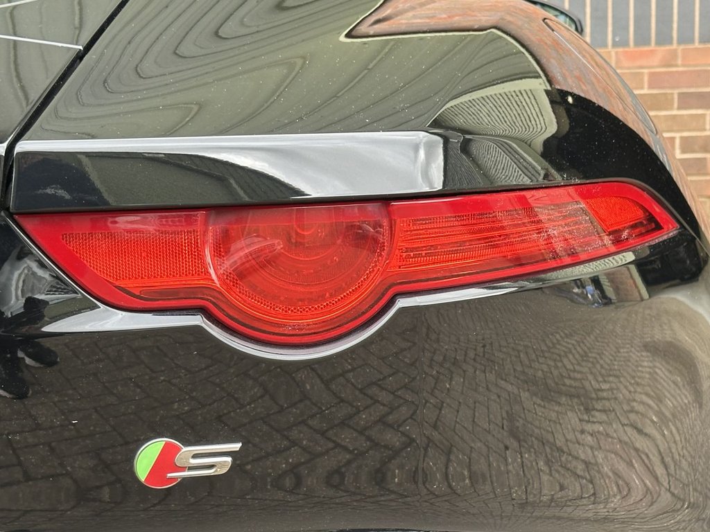 USED 2015 15 JAGUAR F-TYPE 3.0 V6 S Coupe 2dr Petrol Auto Euro 6 (s/s) (380 ps) ACTIVE EXHAUST|1 YEAR WARRANTY
