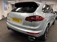 USED 2017 17 PORSCHE CAYENNE 3.0 TD V6 Platinum Edition SUV 5dr Diesel TiptronicS 4WD Euro 6 (s/s) (262 ps) UK DELIVERY FLAT FEE &pound;175 (SUBJECT TO DEAL) *OVER 100 IMAGES ON OUR WEBSITE*BESPOKE FINANCE ARRANGED*PART EXCHANGE WELCOME*ALL VEHICLES HPI CLEAR