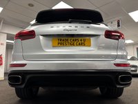 USED 2017 17 PORSCHE CAYENNE 3.0 TD V6 Platinum Edition SUV 5dr Diesel TiptronicS 4WD Euro 6 (s/s) (262 ps) UK DELIVERY FLAT FEE &pound;175 (SUBJECT TO DEAL) *OVER 100 IMAGES ON OUR WEBSITE*BESPOKE FINANCE ARRANGED*PART EXCHANGE WELCOME*ALL VEHICLES HPI CLEAR