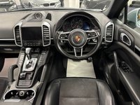 USED 2017 17 PORSCHE CAYENNE 3.0 TD V6 Platinum Edition SUV 5dr Diesel TiptronicS 4WD Euro 6 (s/s) (262 ps) UK DELIVERY FLAT FEE &pound;175 (SUBJECT TO DEAL) *OVER 100 IMAGES ON OUR WEBSITE*BESPOKE FINANCE ARRANGED*PART EXCHANGE WELCOME*ALL VEHICLES HPI CLEAR