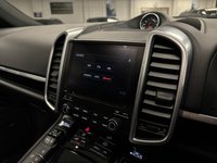 USED 2017 17 PORSCHE CAYENNE 3.0 TD V6 Platinum Edition SUV 5dr Diesel TiptronicS 4WD Euro 6 (s/s) (262 ps) UK DELIVERY FLAT FEE &pound;175 (SUBJECT TO DEAL) *OVER 100 IMAGES ON OUR WEBSITE*BESPOKE FINANCE ARRANGED*PART EXCHANGE WELCOME*ALL VEHICLES HPI CLEAR