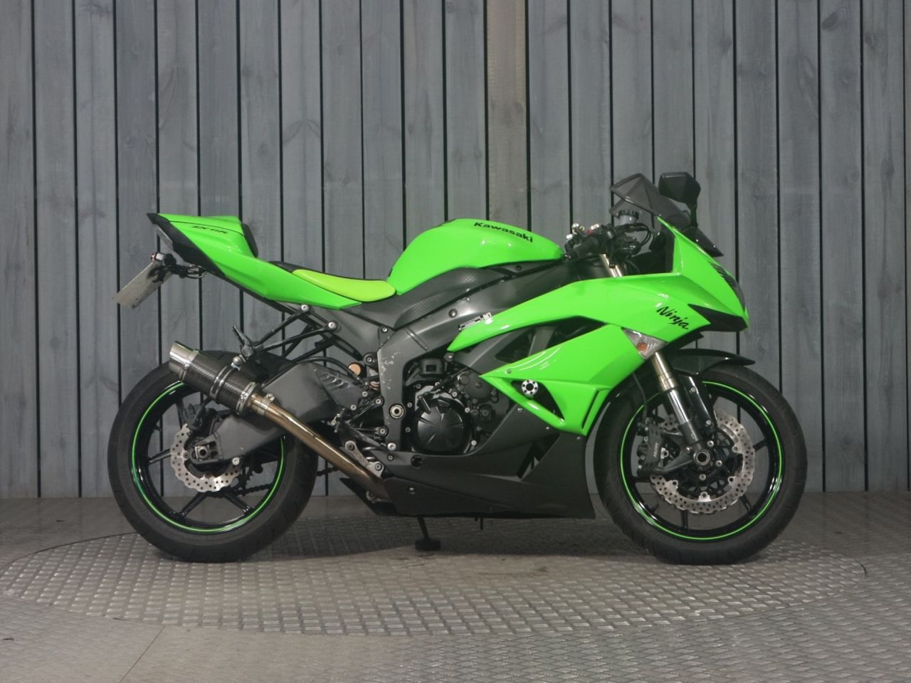2009 KAWASAKI NINJA ZX-6R GREEN with 13438 miles - Used