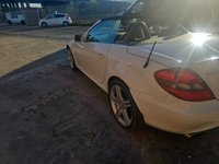 USED 2011 60 MERCEDES-BENZ SLK 1.8 SLK200K Convertible 2dr Petrol Tiptronic Euro 5 (184 ps) 