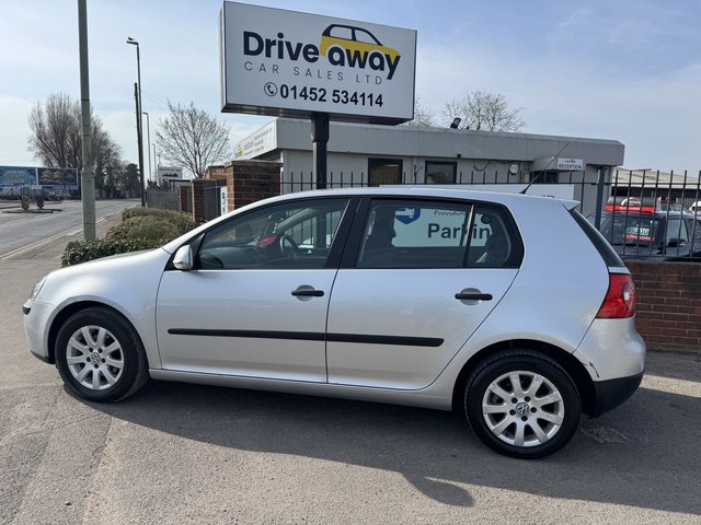 2005 55 Volkswagen Golf 1.9 TDI SE Hatchback 5dr Diesel Manual (143 g/km, 103 bhp)