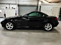 USED 2010 60 MERCEDES-BENZ SLK 1.8 SLK200K Convertible 2dr Petrol Tiptronic Euro 4 (184 ps) 