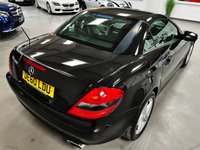 USED 2010 60 MERCEDES-BENZ SLK 1.8 SLK200K Convertible 2dr Petrol Tiptronic Euro 4 (184 ps) 