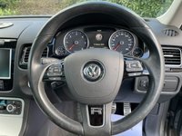 USED 2014 14 VOLKSWAGEN TOUAREG 3.0 TDI V6 BlueMotion Tech R-Line SUV 5dr Diesel Tiptronic 4WD Euro 5 (s/s) (245 ps) HEATED S/WHEEL-C/CONTROL-SATNAV