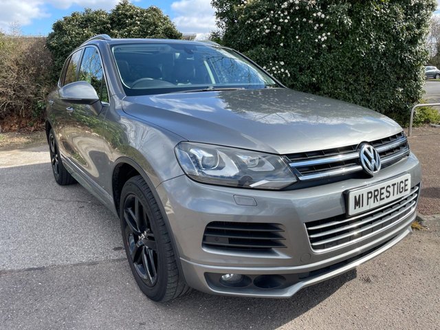 2014 14 Volkswagen Touareg 3.0 TDI V6 BlueMotion Tech R-Line SUV 5dr Diesel Tiptronic 4WD Euro 5 (s/s) (245 ps)
