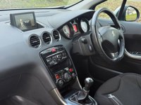 USED 2013 63 PEUGEOT 308 1.6 HDi Active Hatchback 5dr Diesel Manual Euro 5 (92 ps) 
