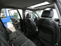 USED 2006 56 TOYOTA RAV4 2.0 XT5 SUV 5dr Petrol Automatic 4WD (212 g/km, 150 bhp) NICE TIDY EXAMPLE SAT NAV HEATED LEATHER SUNROOF CRUISE CONTROL PARKING SENSORS
