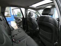USED 2006 56 TOYOTA RAV4 2.0 XT5 SUV 5dr Petrol Automatic 4WD (212 g/km, 150 bhp) NICE TIDY EXAMPLE SAT NAV HEATED LEATHER SUNROOF CRUISE CONTROL PARKING SENSORS
