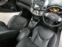 USED 2006 56 TOYOTA RAV4 2.0 XT5 SUV 5dr Petrol Automatic 4WD (212 g/km, 150 bhp) NICE TIDY EXAMPLE SAT NAV HEATED LEATHER SUNROOF CRUISE CONTROL PARKING SENSORS