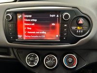 USED 2017 66 TOYOTA YARIS 1.33 Dual VVT-i Icon Hatchback 3dr Petrol Manual Euro 6 (99 ps) 