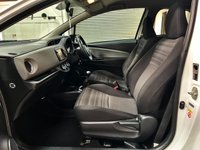 USED 2017 66 TOYOTA YARIS 1.33 Dual VVT-i Icon Hatchback 3dr Petrol Manual Euro 6 (99 ps) 