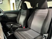 USED 2017 66 TOYOTA YARIS 1.33 Dual VVT-i Icon Hatchback 3dr Petrol Manual Euro 6 (99 ps) 