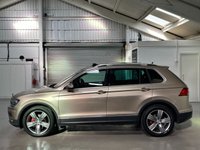 USED 2017 67 VOLKSWAGEN TIGUAN 2.0 TDI SEL SUV 5dr Diesel DSG Euro 6 (s/s) (150 ps) 