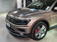 USED 2017 67 VOLKSWAGEN TIGUAN 2.0 TDI SEL SUV 5dr Diesel DSG Euro 6 (s/s) (150 ps) 