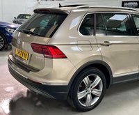 USED 2017 67 VOLKSWAGEN TIGUAN 2.0 TDI SEL SUV 5dr Diesel DSG Euro 6 (s/s) (150 ps) 