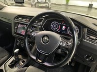 USED 2017 67 VOLKSWAGEN TIGUAN 2.0 TDI SEL SUV 5dr Diesel DSG Euro 6 (s/s) (150 ps) 