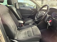 USED 2017 67 VOLKSWAGEN TIGUAN 2.0 TDI SEL SUV 5dr Diesel DSG Euro 6 (s/s) (150 ps) 