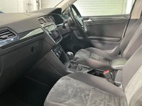 USED 2017 67 VOLKSWAGEN TIGUAN 2.0 TDI SEL SUV 5dr Diesel DSG Euro 6 (s/s) (150 ps) 