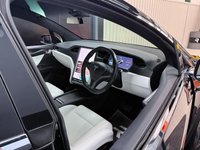 USED 2018 68 TESLA MODEL X 100D (Dual Motor) SUV 5dr Electric Auto 4WDE (417 bhp) White Premium Interior | Tow Bar