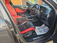 USED 2017 67 JAGUAR F-PACE 3.0 D300 V6 S SUV 5dr Diesel Auto AWD Euro 6 (s/s) (300 ps) Full History 12 Month Warranty